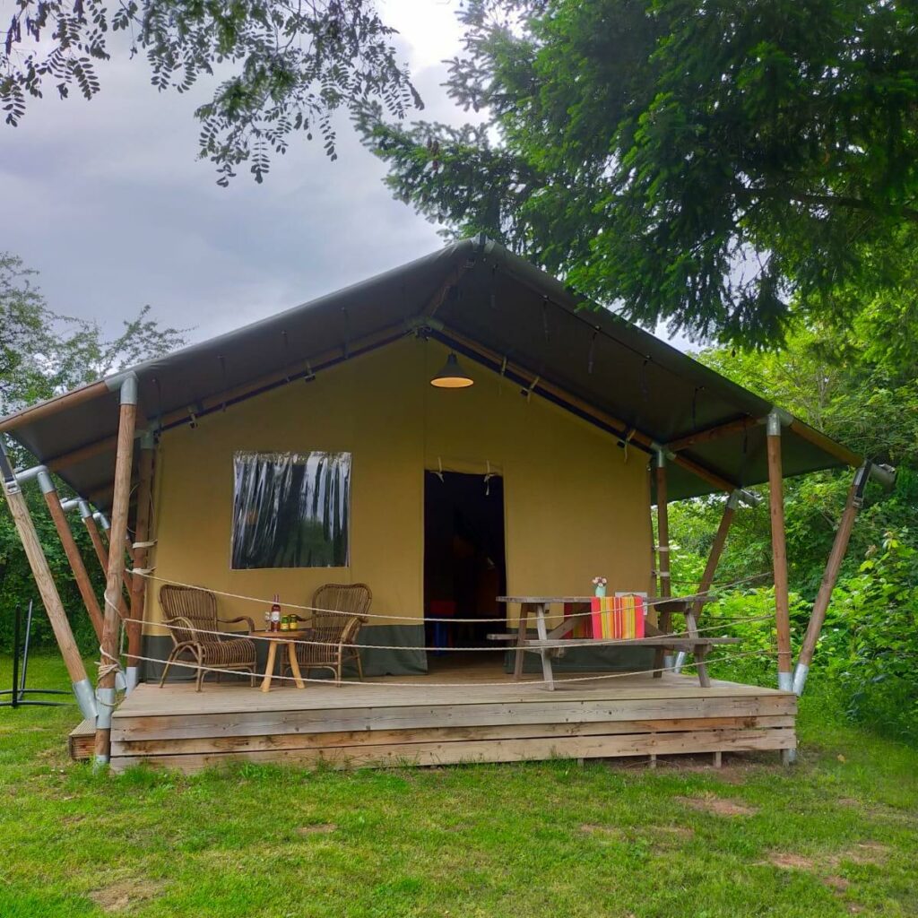 Camping-Les-Suchères-Safaritent-1-vierkant